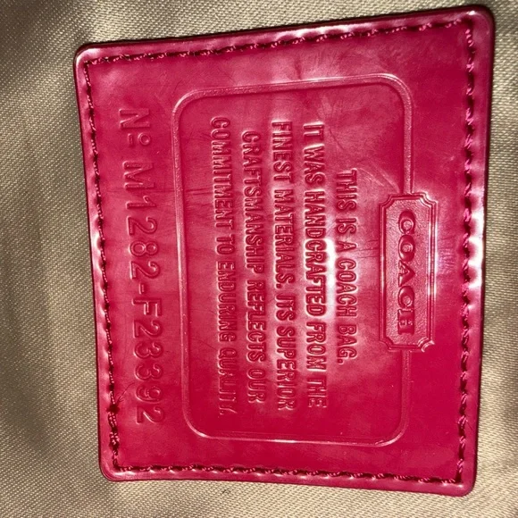 Coach Daisy Signature Pocket Hobo 🌸 - Picture 4 of 5